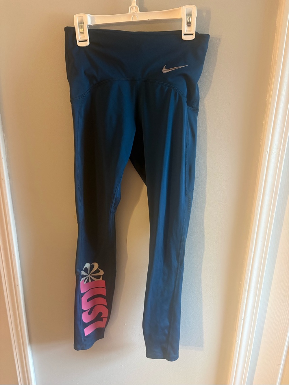 Nike womens Navy Blue Leggings with Pink Accent